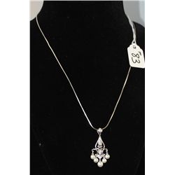 ELEGANT WOMENS PEARL & DIAMOND PENDANT WITH  FIVE GRADUATED DANGLE PEARLS AND SEVEN ROUND  DIAMONDS 