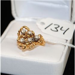 MANS 14K YELLOW GOLD DIAMOND NUGGET RING WITH  FIVE ROUND FULL CUT DIAMONDS - WEIGHS 6.7  GRAMS - AP