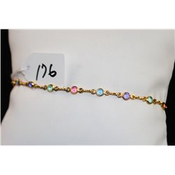 22K YELLOW  GOLD MULTI-COLORED GEMSTONE  BRACELET - APPRAISED RETAIL REPLACEMENT IS  $1,200.00 - COM
