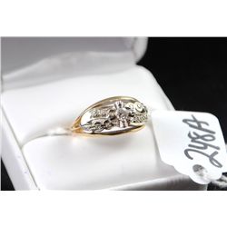 WOMENS 14K YELLOW GOLD DIAMOND RING WITH ONE ROUND FULL CUT DIAMOND AND ELEVEN SINGLE CUT DIAMONDS -