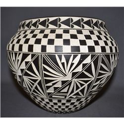 ACOMA CERAMIC JAR