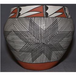 ACOMA POTTERY JAR