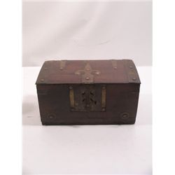 Pirates of the Caribbean Chest Prop