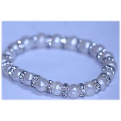 82.00 CTW WHITE PEARL AND CZ BRACELET
