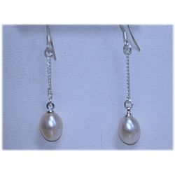 10.75 CTW WHITE PEARL DANGLINGL EARRING