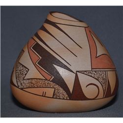 HOPI POTTERY VASE