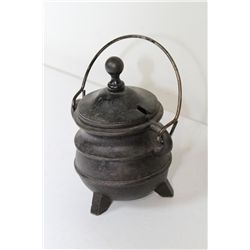 Cast Iron Pot with Lid
