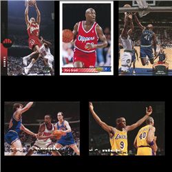 Five Hi-Grade Random Collectible Basketball Sports Cards  (TOY-000329)