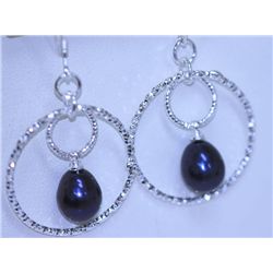 23.50 CTW BLACK PEARL DANGLING EARRING
