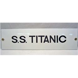 S.S. TITANIC PORCELAIN SIGN