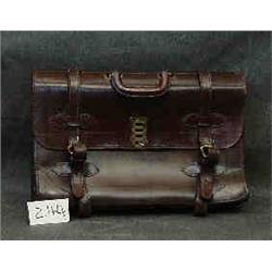 1 OLD LEATHER ATTACHE CASE U.S. TYPE....