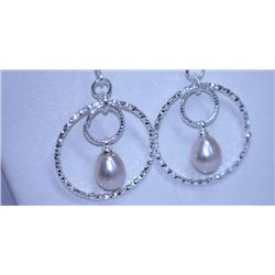 22.15 CTW WHITE  PEARL DANGLING EARRING