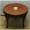 Image 1 : 1 ROUND QUEEN ANNE TABLE...