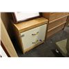 Image 2 : MEDIUM OAK 5 DRAWER DRESSER & END TABLE