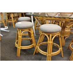 LIGHT RATTAN MONTE CARLO 27" HIGH GREY ROUND BAR