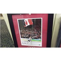 FRAMED TEAM CANADA OLYPMIC CHAMPIONS PICTURE