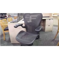 HERMAN MILLER AERON BLACK TASK CHAIR