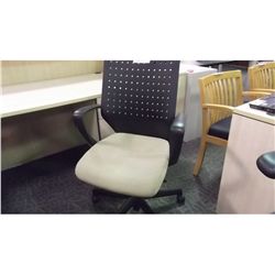 KEILHAUER TOM BEIGE TASK CHAIR