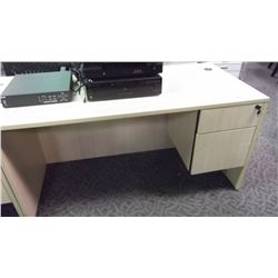 MAPLE 60"X30" SINGLE PEDASTAL DESK