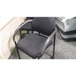 BLACK MOBILE CLIENT CHAIR