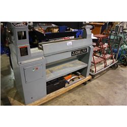DELTA MULTI SPEED WOOD LATHE & TOOLING