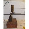 Image 10 : Antique Gun Powder Scale