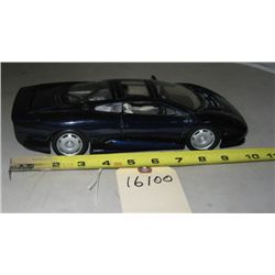 Black Jag X)220 Metal Model Car