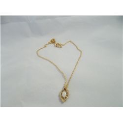 Gold Tone Leaf style Necklace