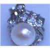 Image 1 : 15.90 CTW WHITE PEARL AND CZ PENDANT