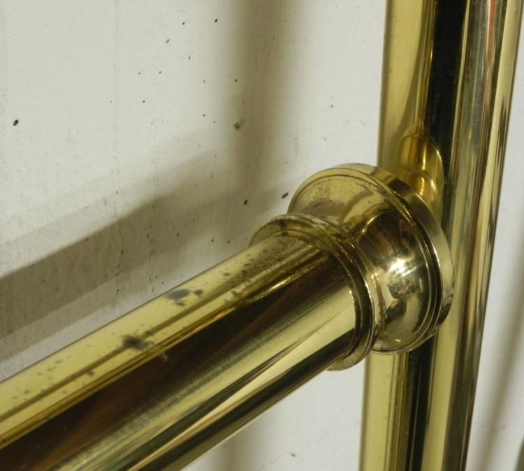 Antique Brass Queen Size Bed Frame w/Globe Finials