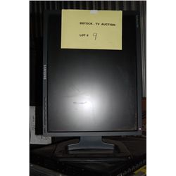 Samsung SyncMaster 204-T Flat Screen Monitor