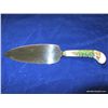 Image 1 : Christmas Tree Pie & Cake Server