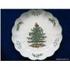 Image 1 : Round Scalloped Edge Serving Bowl/Dish
