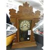 Image 1 : Oak Mantle Clock