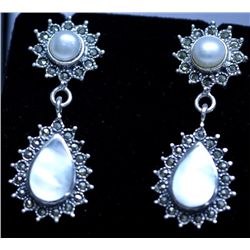 43.30 CTW PEARL/SEMI PRECIOUS ANTIQUE LOOKING JEWELRY .