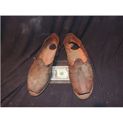 300 MOVIE SCREEN USED PAIR OF SPARTAN STUNT SANDALS