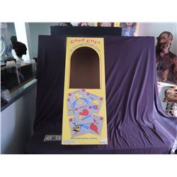 CHILD'S PLAY 1 GOOD GUYS CHUCKY DOLL BOX SCREEN USED ORIGINAL THAT HAD REAL DOLL INSIDE
