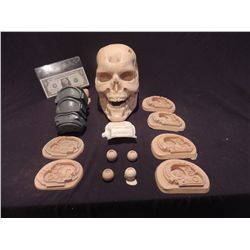 TERMINATOR SALVATION T-800 SKULL WITH JAW EYES AND LOTS OF EXTRA PARTS PRODUCTION CASTINGS