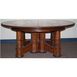 72" Mahogany Dining Table w/7 Leaves makes out to 14' 10"