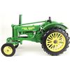 Image 3 : 1/16 scale John Deer toy farm tractor