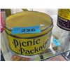 Image 1 : Vintage picnic package collectors tin