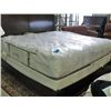 Image 1 : King size mattress and boxspring set