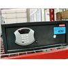 Image 1 : Honeywell safe