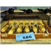 Image 1 : 12pc wood chisel set