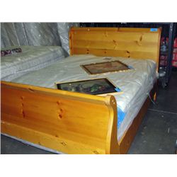 Queen size pine sleigh bed;