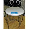 Image 1 : Vintage vanity stool