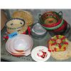 Image 1 : Shellf lot of misc kitchenwares