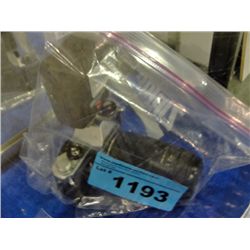 Pentax ME 35mm film camera and zoom lense