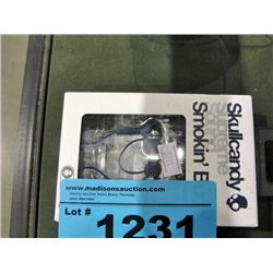 Set of skull candy smokin buds