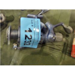 Cobra fishermans spinning reel